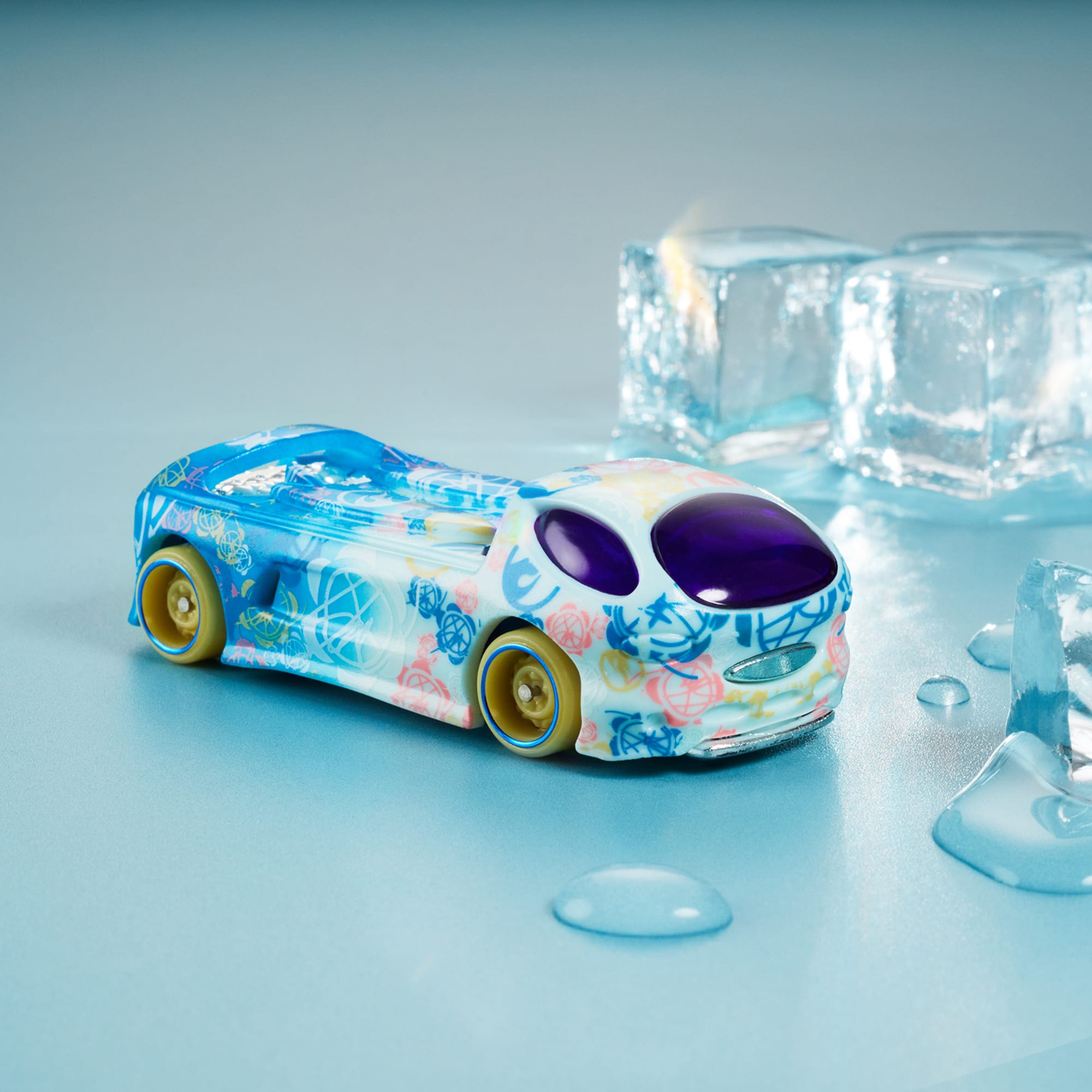 Sean Wotherspoon x adidas x Hot Wheels Deora II Vehicle