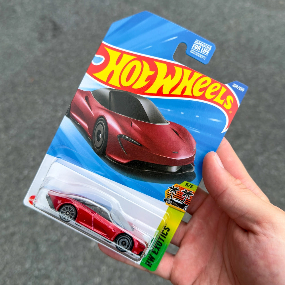 Hot Wheels McLaren Speedtail rood VS |